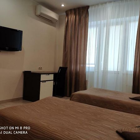 אודסה Columbus Hotel מראה חיצוני תמונה
