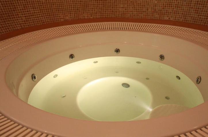 אודסה Columbus Hotel מראה חיצוני תמונה