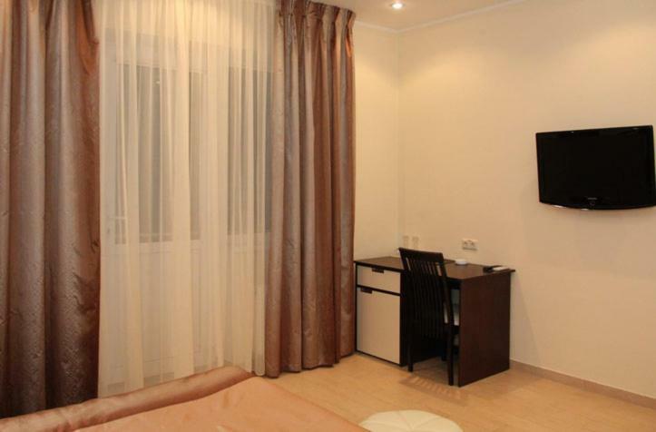 אודסה Columbus Hotel מראה חיצוני תמונה
