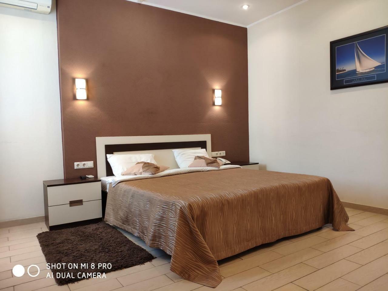 אודסה Columbus Hotel מראה חיצוני תמונה